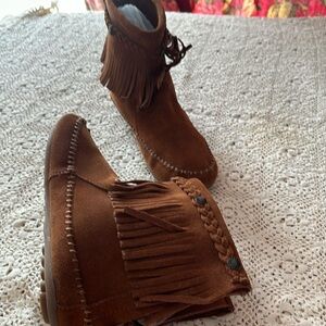 Brown leather short boots